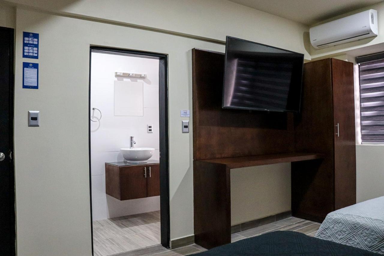 Hotel Mision 11 提华纳 外观 照片